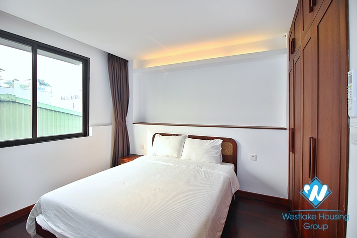 A lake view 3 bedroom apartment in Tu hoa, Tayho, Hanoi
